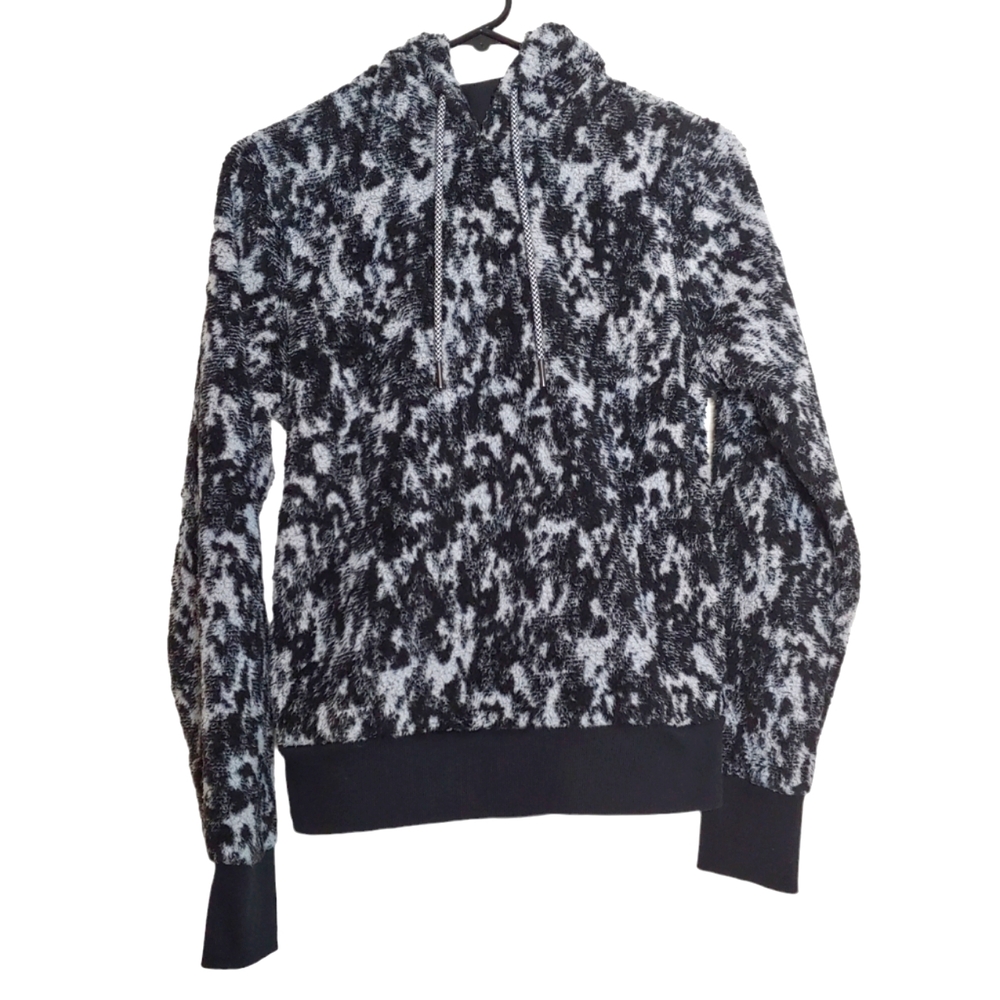 Athleta Tugga Sherpa Jacquard Glacial Black White Pullover Hoodie Size XXS